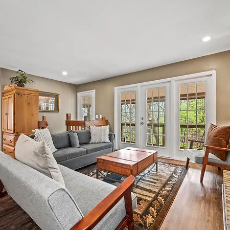 Smoky Mountain Game Den By Avada Properties